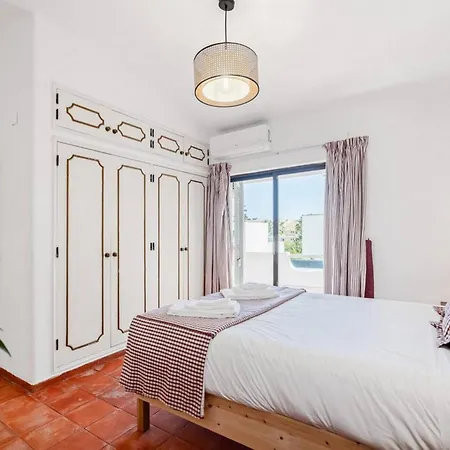 Charming In Algarve Vila