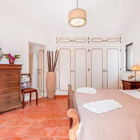 Villa Charming In Algarve Albufeira